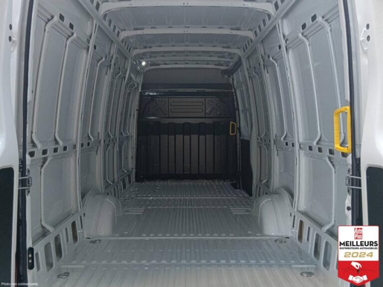 Iveco Daily 35S18 3.0 V16 HI-MATIC H2 180CV - Image 17 (July 7, 2026)