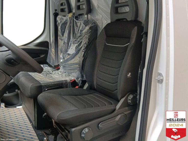 Iveco Daily 35S18 3.0 V16 HI-MATIC H2 180CV - Image 08 (July 7, 2026)