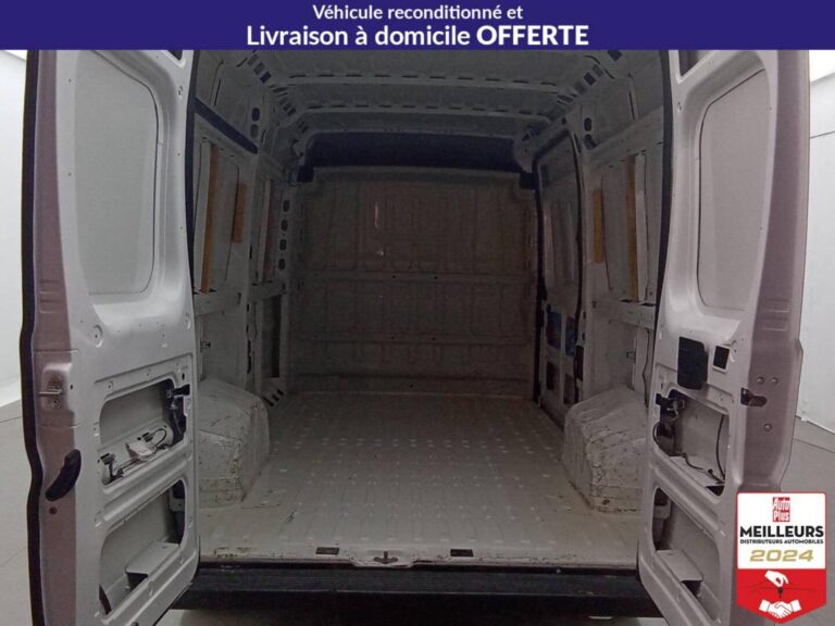 Peugeot Boxer FOURGON TOLE 333 2.2 HDi 110 FAP – CONFORT - Image 18 (July 7, 2026)