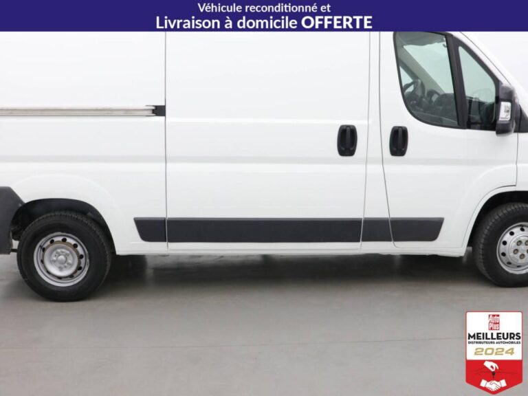 Peugeot Boxer FOURGON TOLE 333 2.2 HDi 110 FAP – CONFORT - Image 04 (July 7, 2026)