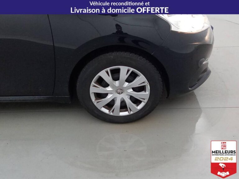 Peugeot 208 Affaire Essence 82 Premium Pack+ 2PL PDC AR - Image 11 (July 7, 2026)