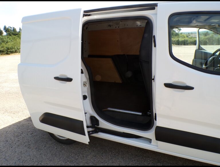 Citroën Berlingo BHDI 100 CLUB BVM - Image 08 (July 7, 2026)