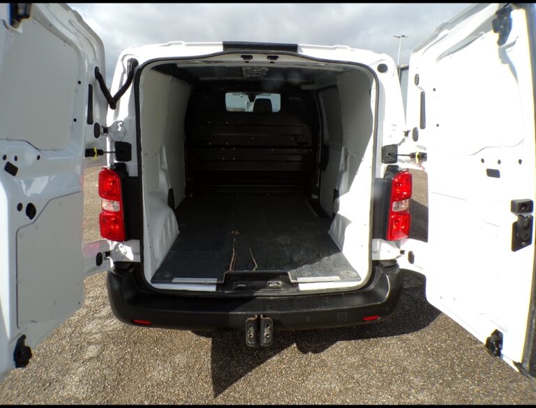 Peugeot Expert BHDI 145 ASPHALT EAT8 - Image 08 (July 7, 2026)