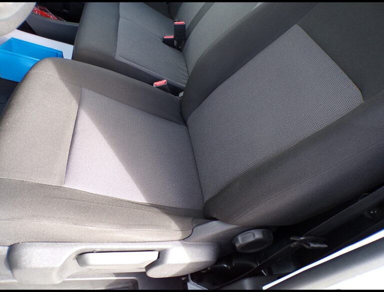 Peugeot Expert BHDI 145 ASPHALT EAT8 - Image 09 (July 7, 2026)