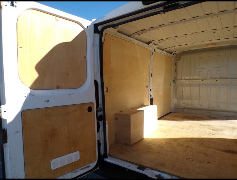 Peugeot Boxer BHDI 140 ASPHALT BVM - Image 09 (July 7, 2026)