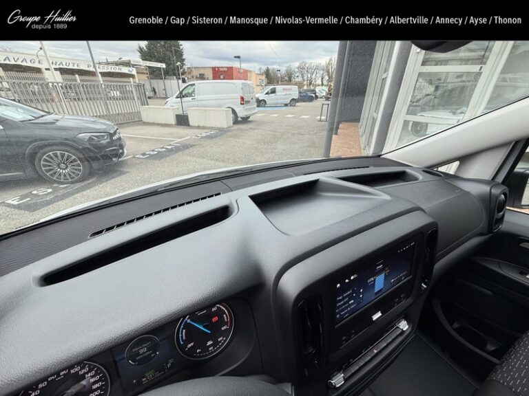 Mercedes Vito e 112 Fourgon Long - Image 17 (July 7, 2026)