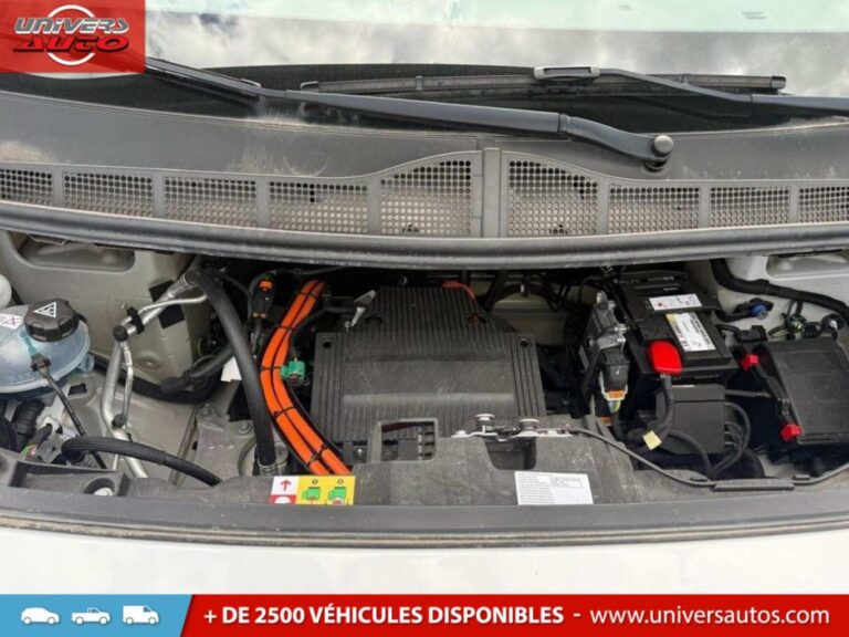Peugeot Expert 75KWH L2 136 11KW - Image 12 (July 7, 2026)