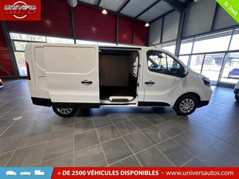 Nissan Primastar FOURGON 2.0 DCI 150CH N-CONNECTA GTIE 5ANS - Image 05 (July 7, 2026)
