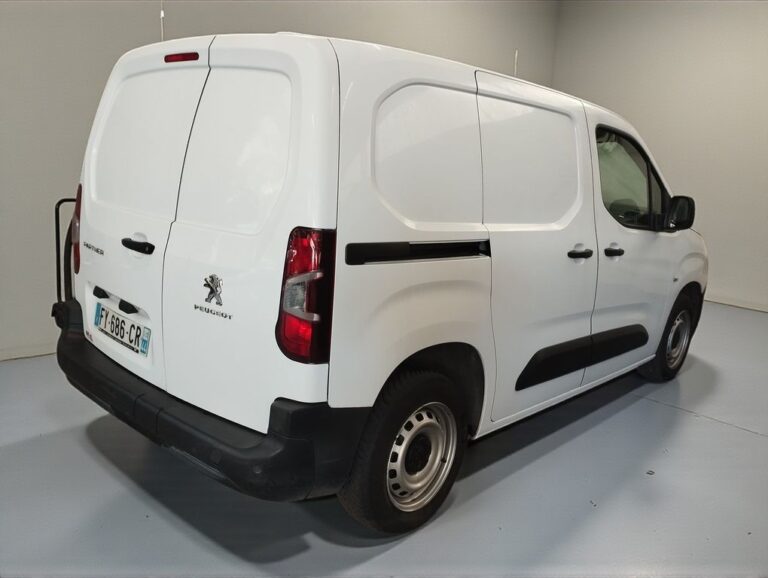 Peugeot Partner STD BLUEHDI 100 STE ASPHALT - Image 02 (July 7, 2026)