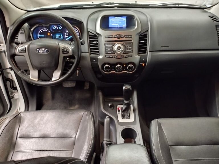 Ford Ranger DBLE CAB 2.2 TDCI 150 4X4 - Image 03 (July 7, 2026)