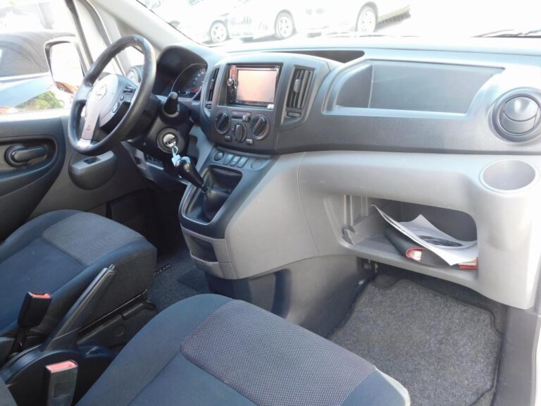 Nissan NV200 FOURGON CA 1.5 DCI 110 BVM6 N-CONNECTA - Image 19 (July 7, 2026)