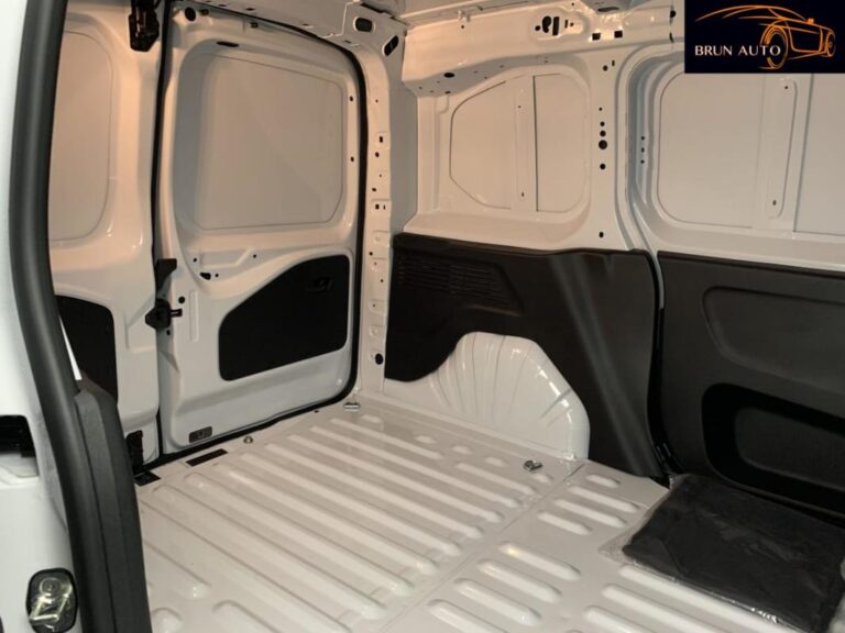 Citroën Berlingo VAN M DIESEL 100 CH MANUELLE - Image 11 (July 7, 2026)