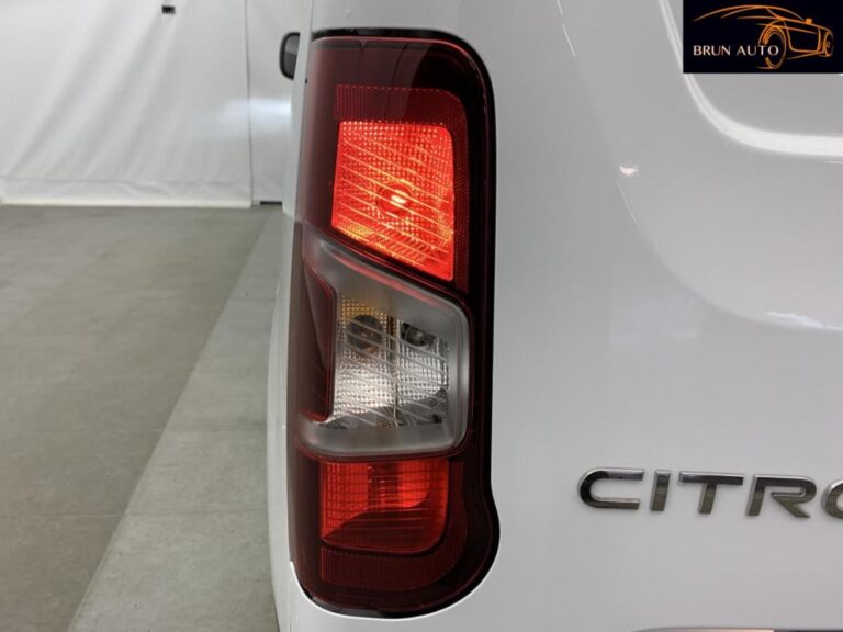 Citroën Berlingo VAN M DIESEL 100 CH MANUELLE - Image 12 (July 7, 2026)