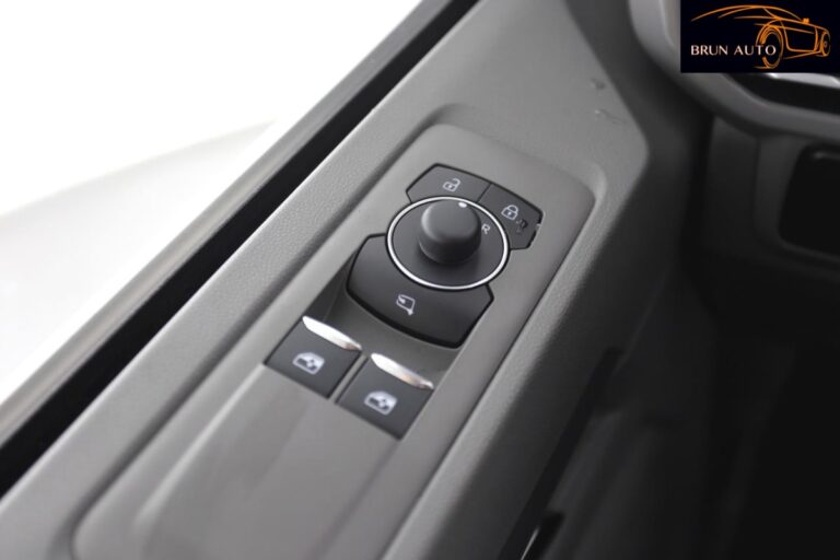 Volkswagen Transporter PROCAB 2.0 TDI 170 BVA8 BUSINESS - Image 16 (July 7, 2026)
