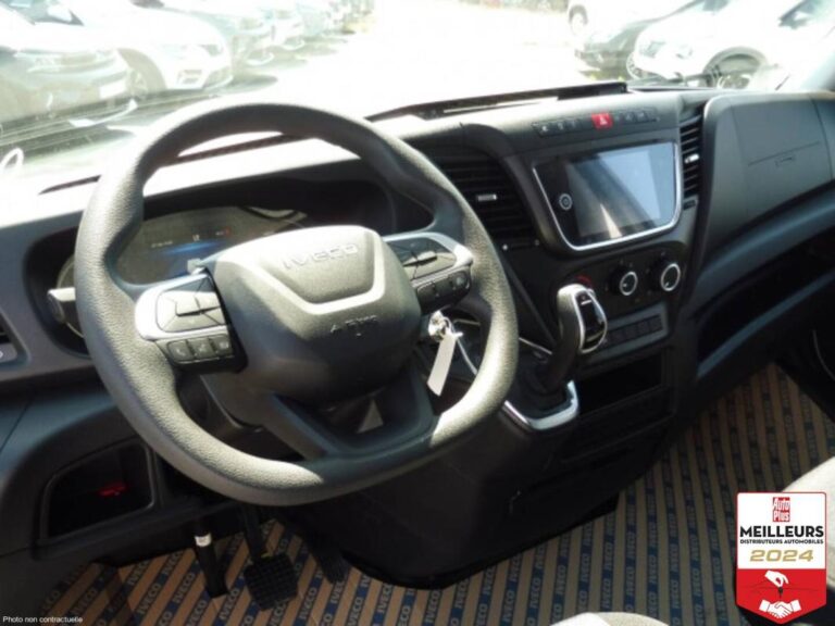 Iveco Daily 35S16 2.3 V12 HI-MATIC 156CV - Image 04 (July 7, 2026)