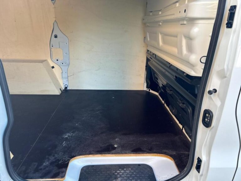 Renault Trafic FOURGON FGN 3000 KG BLUE DCI 130 GRAND CONFORT - Image 07 (July 7, 2026)
