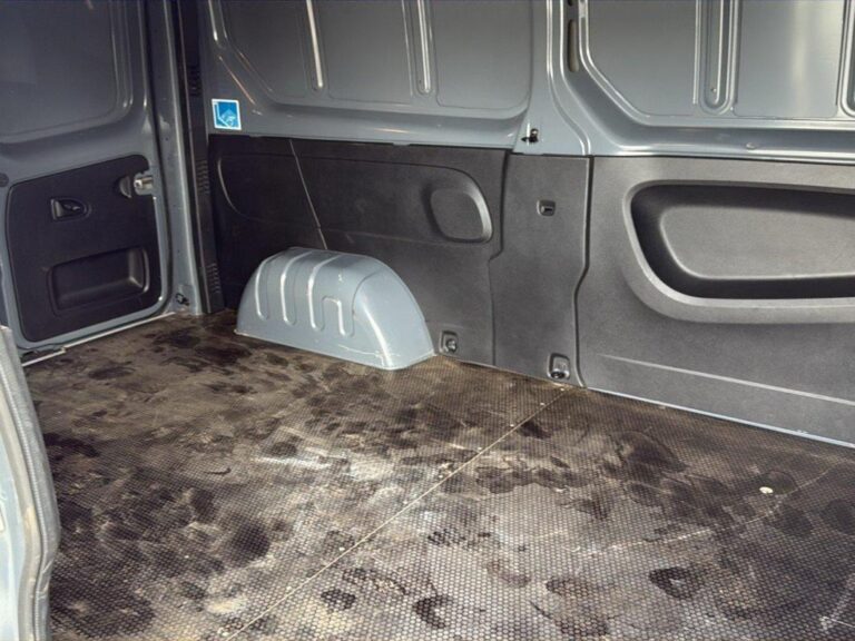 Renault Trafic FOURGON FGN 3000 KG BLUE DCI 130 GRAND CONFORT - Image 12 (July 7, 2026)