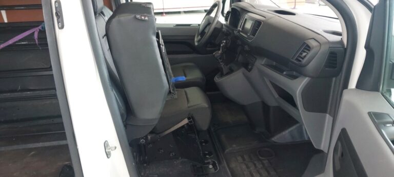 Citroën Jumpy III M BlueHDi 145 S&S BVM6 Driver - Image 09 (July 7, 2026)