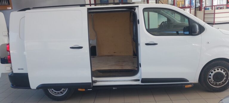 Peugeot Expert III 2.0 BLUEHDI 120 S&S LONG Asphalt - Image 11 (July 7, 2026)