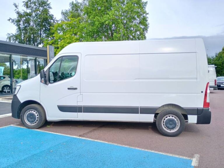 Renault Master FOURGON FGN TRAC F3500 BLUE DCI 135 CONFORT - Image 02 (July 7, 2026)