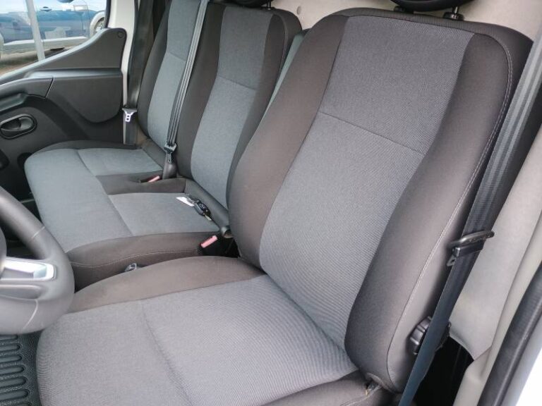 Renault Master FOURGON FGN TRAC F3500 BLUE DCI 135 CONFORT - Image 09 (July 7, 2026)