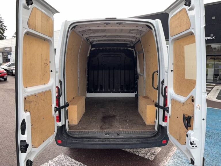 Renault Master FOURGON FGN TRAC F3500 BLUE DCI 135 CONFORT - Image 12 (July 7, 2026)
