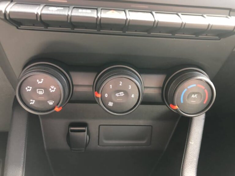 Renault Clio SOCIETE BLUE DCI 85 AIR - Image 12 (July 7, 2026)