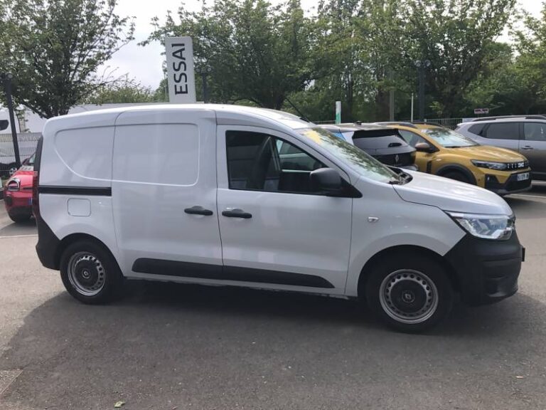 Renault Express Van CONFORT TCE 100 – 22 - Image 04 (July 7, 2026)