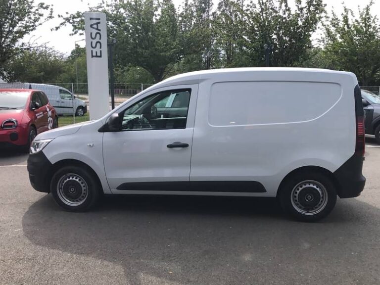 Renault Express Van CONFORT TCE 100 – 22 - Image 08 (July 7, 2026)