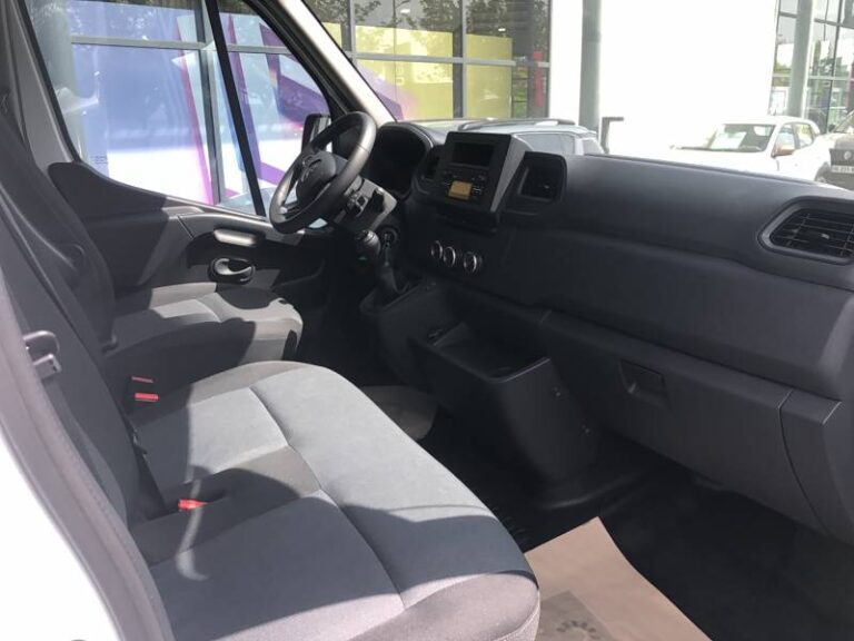 Renault Master FOURGON FGN TRAC F3500 BLUE DCI 135 CONFORT - Image 10 (July 7, 2026)