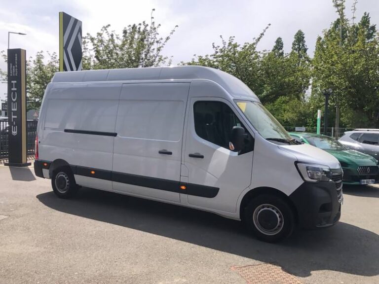 Renault Master FOURGON FGN TRAC F3500 BLUE DCI 135 CONFORT - Image 04 (July 7, 2026)
