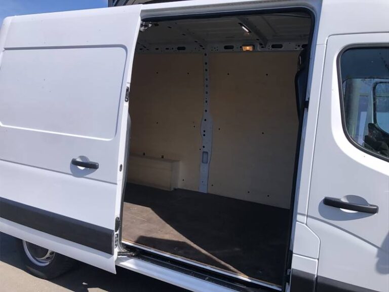 Renault Master FOURGON FGN TRAC F3500 BLUE DCI 135 CONFORT - Image 10 (July 7, 2026)