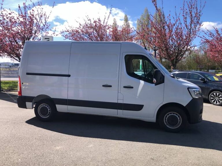 Renault Master FOURGON FGN TRAC F3500 BLUE DCI 135 CONFORT - Image 04 (July 7, 2026)