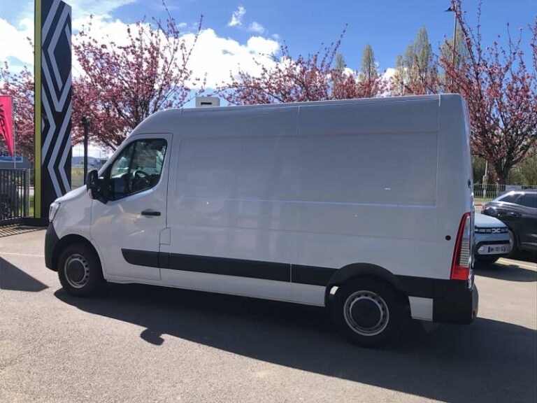 Renault Master FOURGON FGN TRAC F3500 BLUE DCI 135 CONFORT - Image 08 (July 7, 2026)