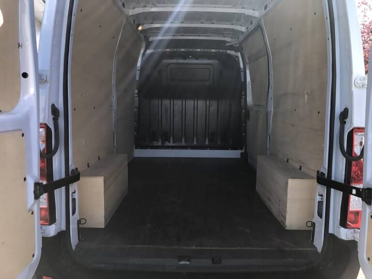 Renault Master FOURGON FGN TRAC F3500 BLUE DCI 135 CONFORT - Image 09 (July 7, 2026)