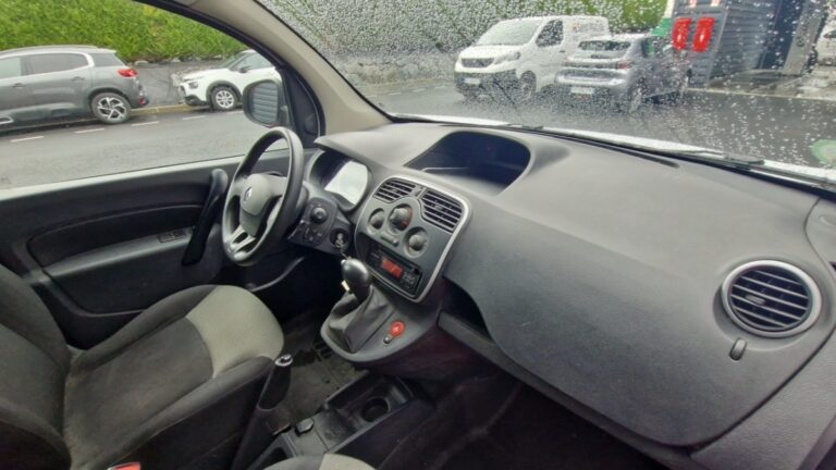 Renault Kangoo Express Z.E. ACHAT INTEGRAL CONFORT - Image 04 (July 7, 2026)