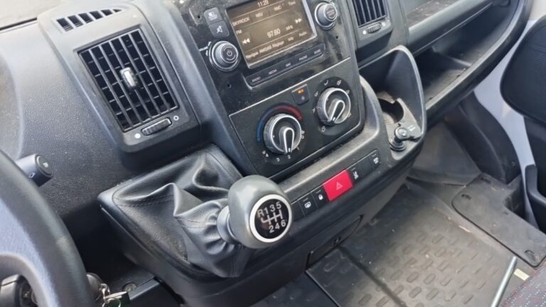 Citroën Jumper 33 BLUEHDI 120 BVM6 DRIVER - Image 17 (July 7, 2026)