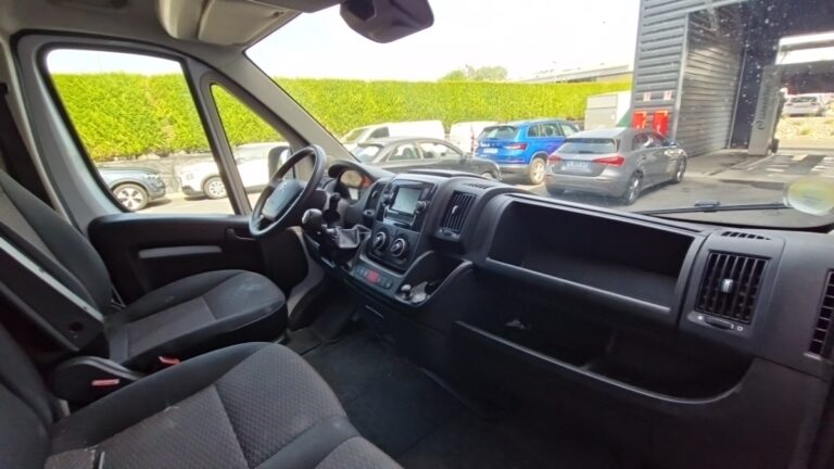Citroën Jumper 33 BLUEHDI 120 BVM6 DRIVER - Image 04 (July 7, 2026)