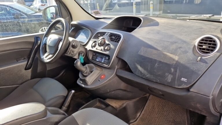 Renault Kangoo Express COMPACT 1.5 DCI 75 ENERGY E6 GRAND CONFORT - Image 04 (July 7, 2026)