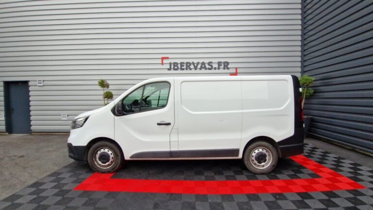 Renault Trafic FOURGON 2800 kg blue dci 170 edc grand confort - Image 01 (July 7, 2026)