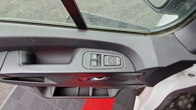 Renault Trafic FOURGON 2800 kg blue dci 170 edc grand confort - Image 13 (July 7, 2026)