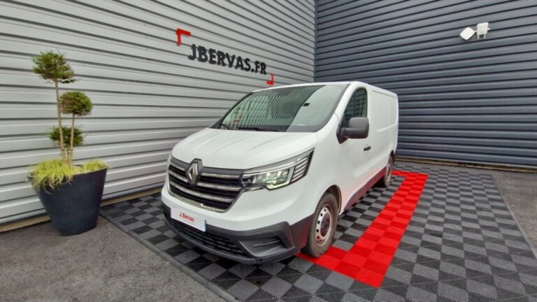 Renault Trafic FOURGON 2800 kg blue dci 170 edc grand confort - Image 02 (July 7, 2026)