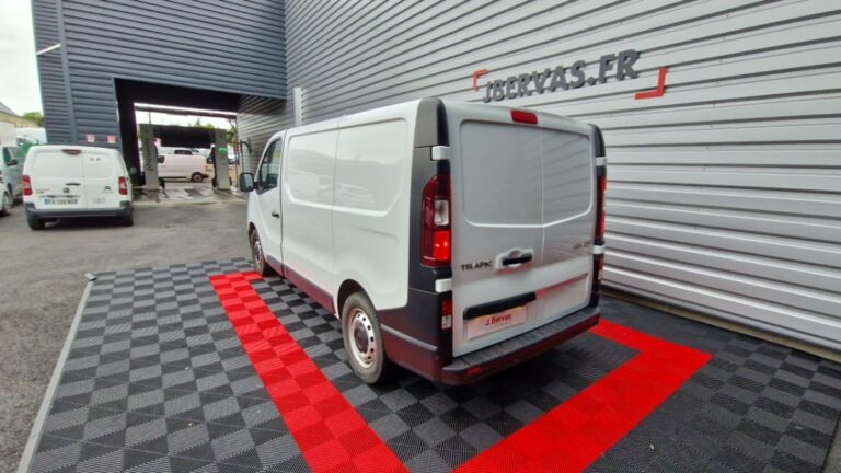 Renault Trafic FOURGON 2800 kg blue dci 170 edc grand confort - Image 09 (July 7, 2026)
