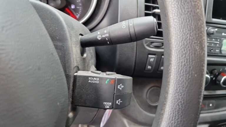Nissan NV300 3T0 2.0 DCI 170 S/S DCT OPTIMA - Image 14 (July 7, 2026)