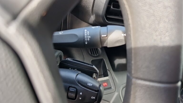 Peugeot Partner FOURGON LONG 950 KG BLUEHDI 100 SS BVM5 PREMIUM - Image 14 (July 7, 2026)
