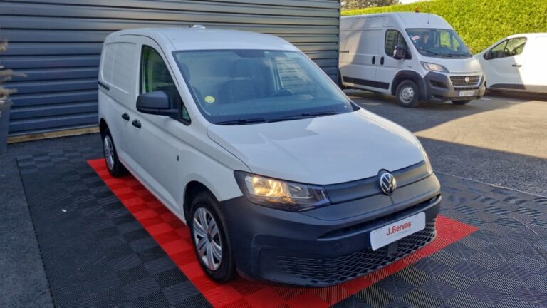 Volkswagen Caddy CARGO 2.0 TDI 75 BVM6 BUSINESS - Image 03 (July 7, 2026)
