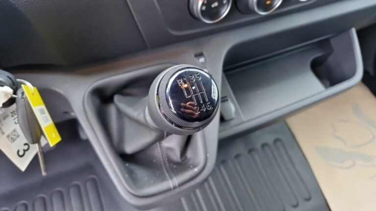 Renault Master F3500 blue dci 165 grand confort - Image 14 (July 7, 2026)