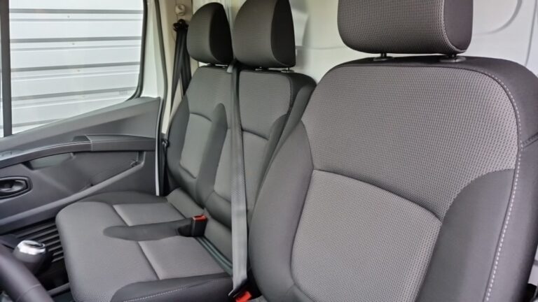Renault Trafic 3000 kg blue dci 150 grand confort - Image 09 (July 7, 2026)