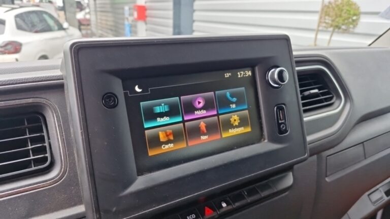 Renault Master FOURGON F3500 dci 135 grand confort - Image 17 (July 7, 2026)