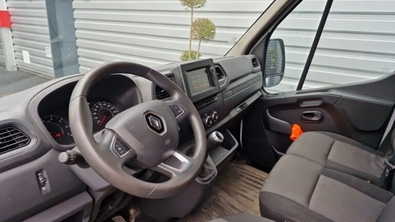 Renault Master FOURGON F3500 dci 135 grand confort - Image 08 (July 7, 2026)